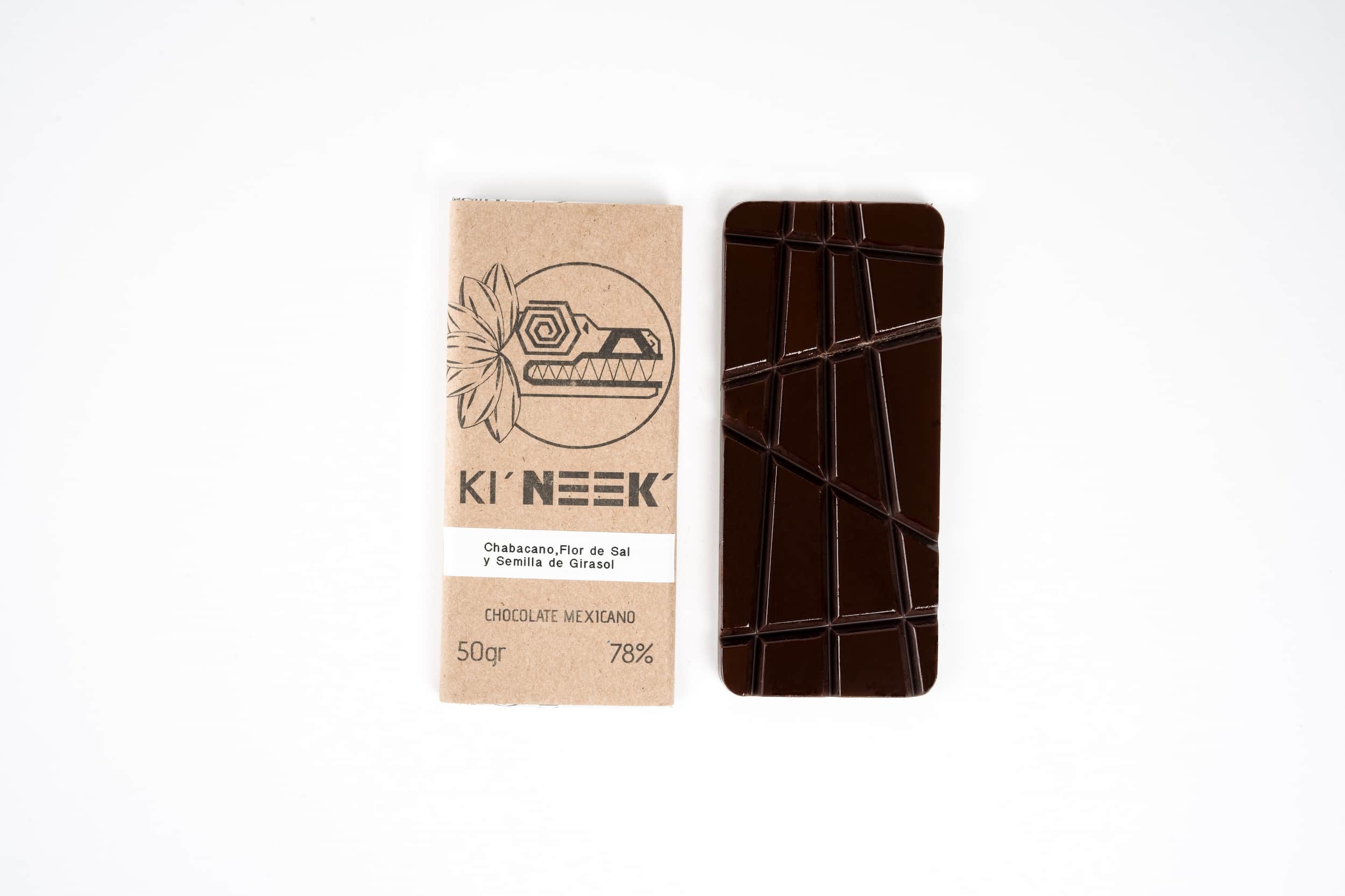 Barra Ki´neek´ Chocolate Oscuro al 78% Cacao Polivarietal Soconusco Chiapas con Chabacano, Flor de Sal y Semilla de Girasol Endulzada con Azúcar Mascabado 50g.
